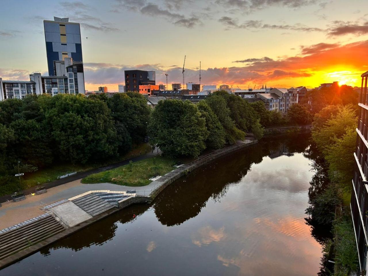 Amazing Water Of Leith View In Leith Appartement
